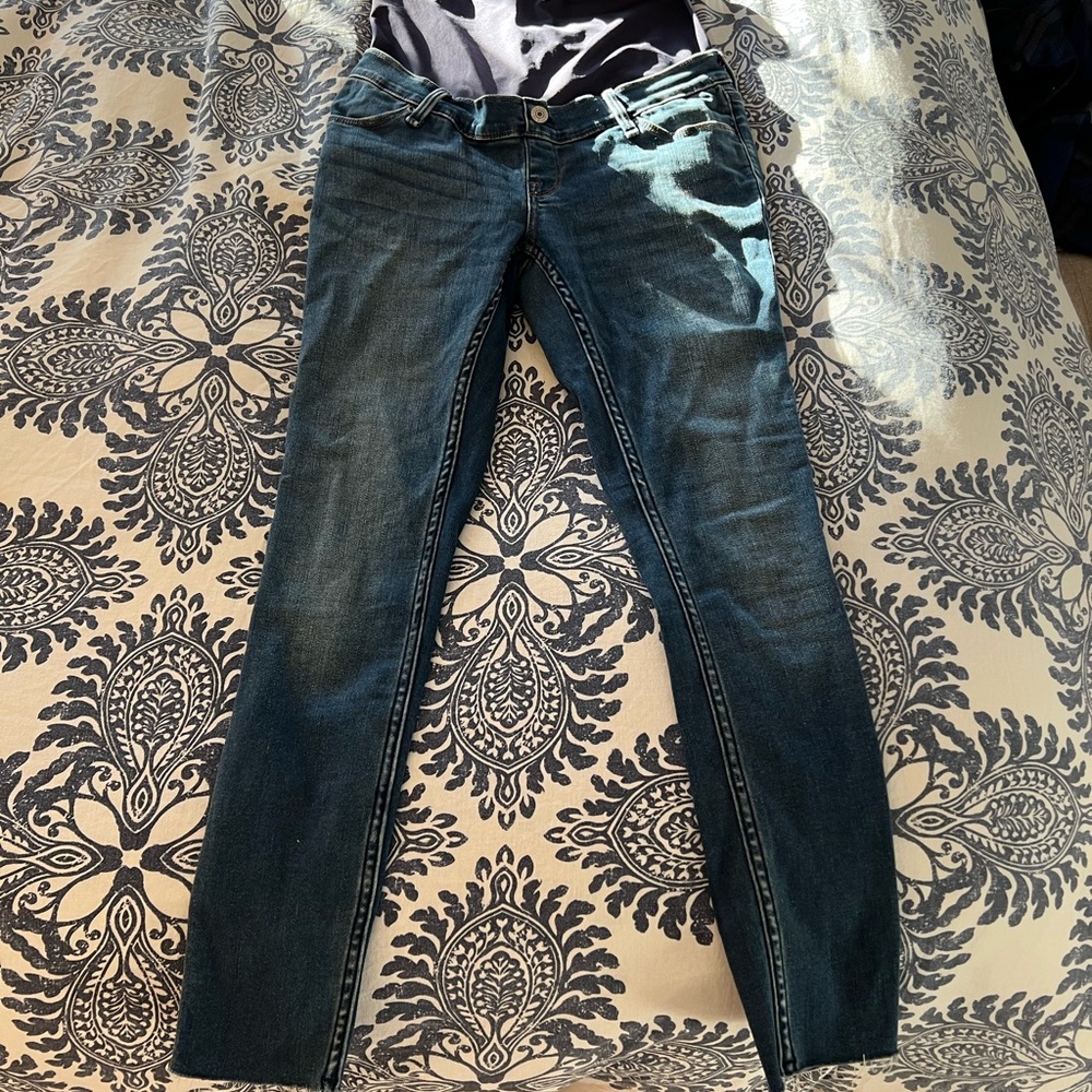 NWOT maternity jeans